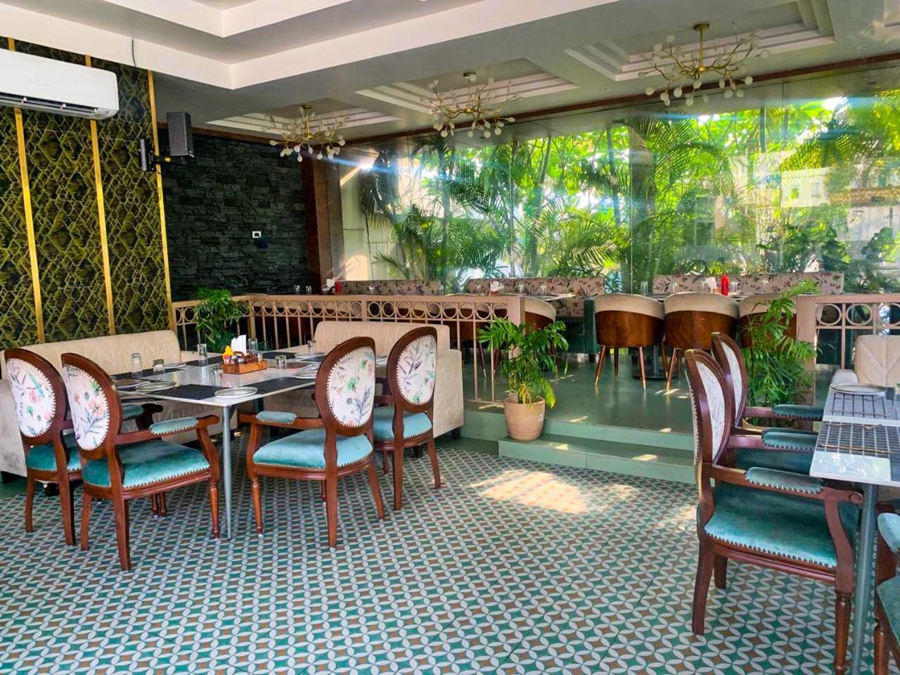 Pink Villa Boutique Hotel Meerut Eksteriør billede