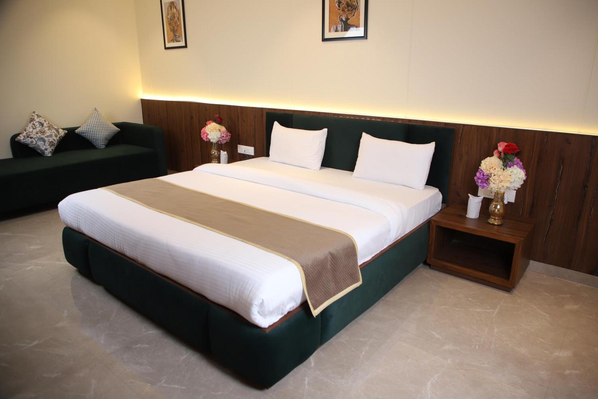 Pink Villa Boutique Hotel Meerut Eksteriør billede