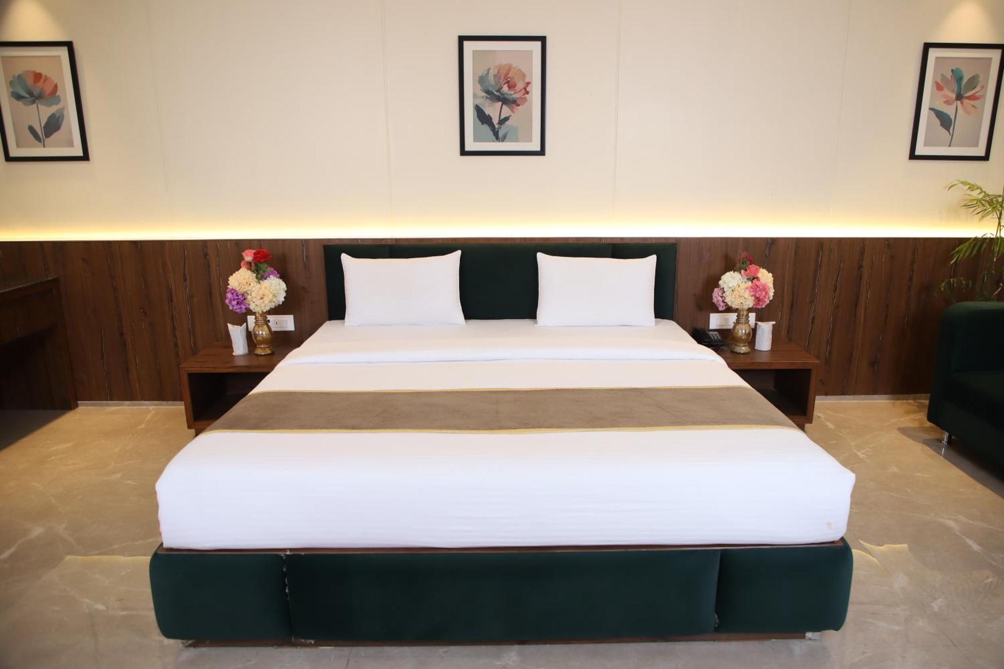 Pink Villa Boutique Hotel Meerut Eksteriør billede