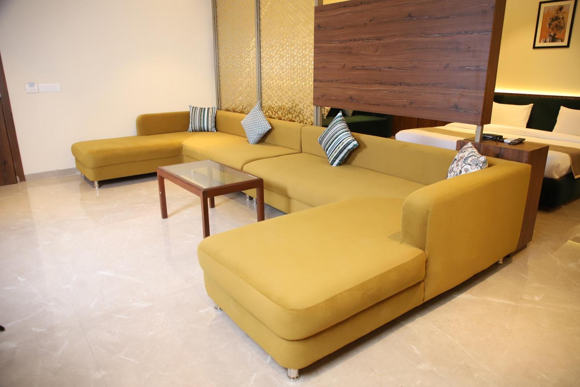 Pink Villa Boutique Hotel Meerut Eksteriør billede