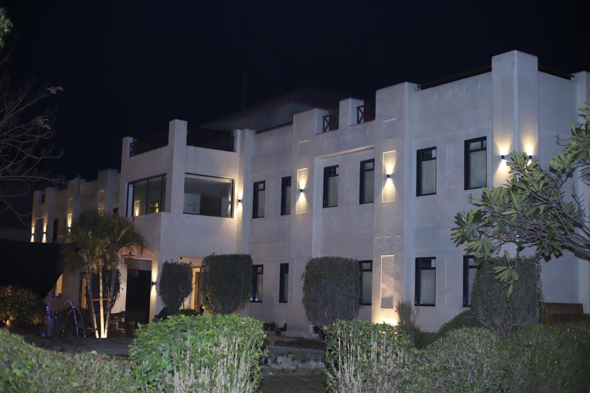 Pink Villa Boutique Hotel Meerut Eksteriør billede